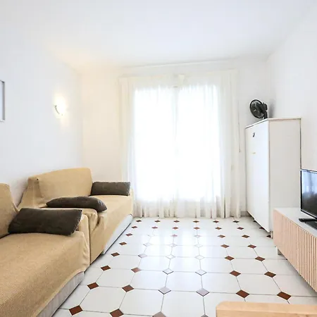 Litoral Costa Dorada - Tallats Bajos 公寓 *